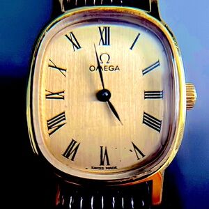 OMEGA DE VILLE Manual Vintage Wind Up Watch